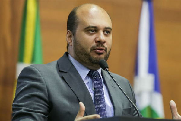 Deputado Dr. Leonardo retoma suas atividades em Brasília