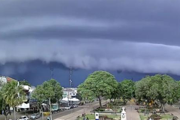 Fim de semana tem alerta de temporais para todo Estado