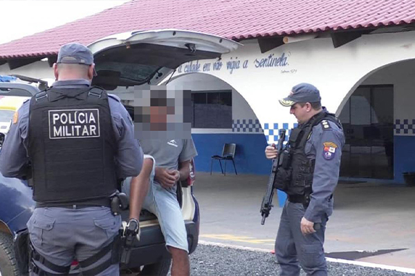 'Tem que escolher lugar para matar?', diz preso por homicídio na porta da igreja