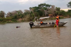 crianca-de-07-anos-morre-afogada-na-praia-da-carne-seca-em-caceres