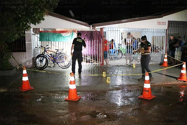 Atiradores matam dois amigos e deixam outro em estado grave