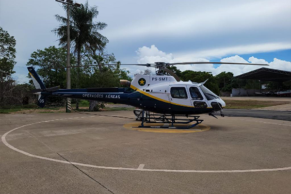 Governador entrega novo helicóptero ao Ciopaer, 32 caminhonetes e fardamento para PM