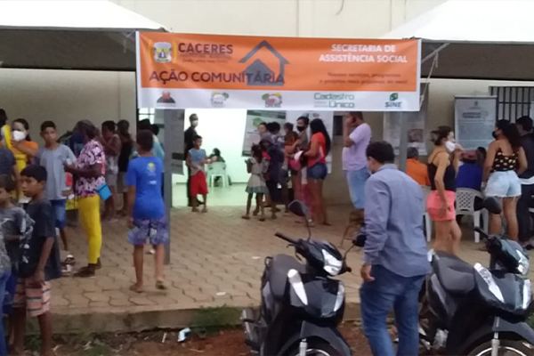 Mutirão de ações comunitárias promovido pela prefeitura no Vila Real foi um sucesso