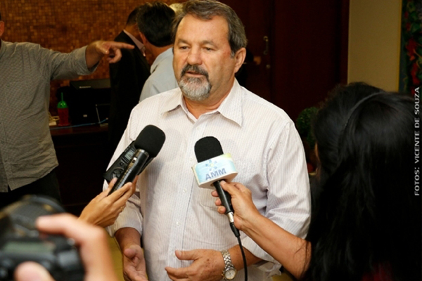 "Nome está à disposição para concorrer ao governo ou a senado", diz Avalone sobre Francis