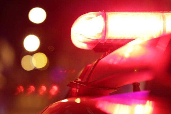 Índio passa mão em criança e debocha: "Só a Federal pode me prender"