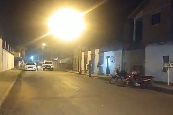 Ataque-a-tiros-deixa-sete-feridos-em-Cáceres-Entre-eles-uma-Criança