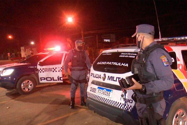 Homem-chamado-de-“corno”-persegue-e-tenta-matar-rival