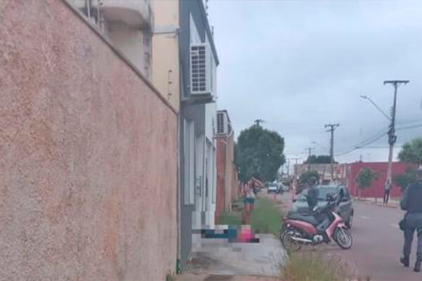 Ex atira em cabeleireira na porta de salão de beleza em MT