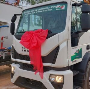 Com emenda destinada pelo Deputado Leonardo, Mirassol D&rsquo; Oeste adquire caminh&atilde;o pipa 2