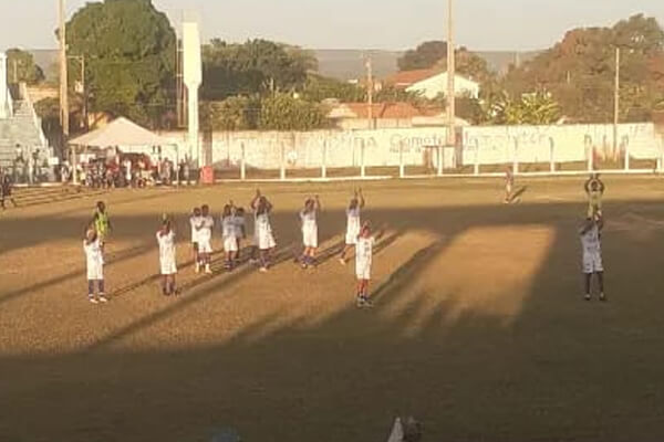 Cacerense-goleia-Poconé-e-se-classifica-para-o-mata-mata-do-Mato-grossense