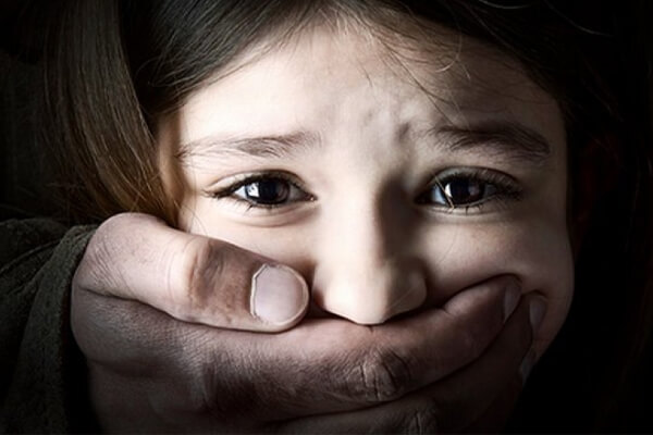 Duas-menores-são-identificadas-em-situação-de-risco-durante-operação-em-Cáceres