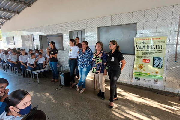 Polícia Civil ministra palestra sobre importunação sexual para mais de 300 alunos em Cáceres