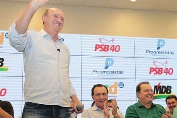 Deputado-Neri-Geller-volta-a-Cáceres-4-anos-depois-para-pedir-apoio-para-o-Senado