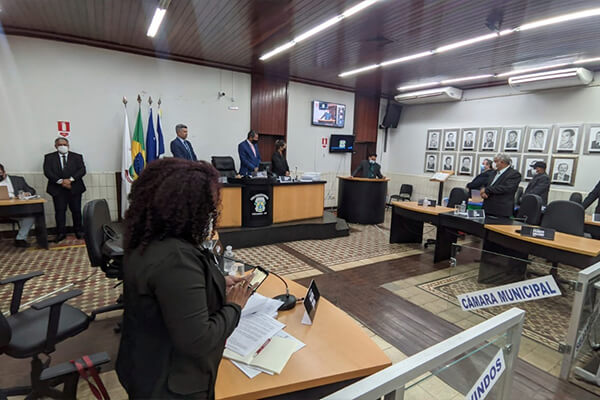 Aprovado por todos os Vereadores da Câmara Municipal, Projeto de Lei que regulamenta o transporte escolar gratuito para estudantes do IFMT Campus Cáceres