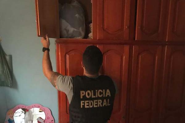 Criança de 11 anos tem imagens nuas divulgadas na web e PF faz buscas em Colíder