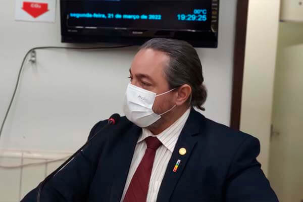 Em vídeo, vereador Pastorello afirma que aumento de 40% na conta de água é ilegal e abusivo; veja vídeo