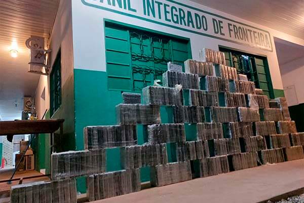 Gefron apreende 445 kilos de cocaína em Mato Grosso