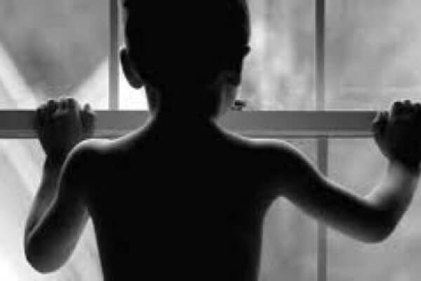 Menino-de-3-anos-é-estuprado-enquanto-passava-fim-de-semana-com-o-pai-em-MT