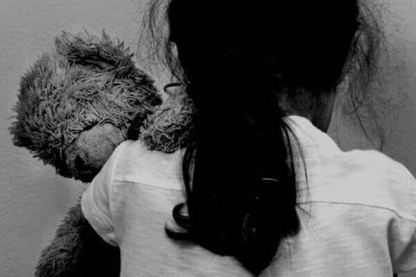 Menina-de-14-anos-denuncia-estupro-cometido-pelo-próprio-irmão-em-Cáceres