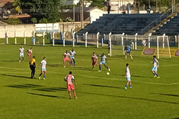 Cacerense-empata-com-Operário-em-jogaço-de-quatro-gols-no-Geraldão