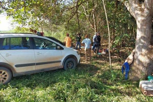 Polícia-prende-14-bandidos-que-invadiram-terras- e-fizeram-terror-em-fazenda-de-MT