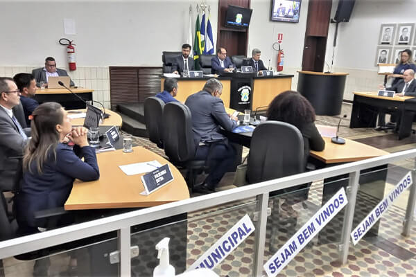 CÂMARA-MUNICIPAL-Indicação-propõe-convênio-com-entidade