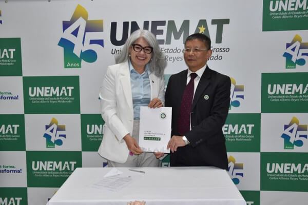 Unemat-e-universidade-chinesa-firmam-acordo-para-intercâmbio