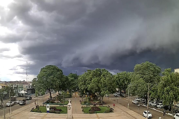 Após-onda-de-calor,-fim-de-semana-será-de-chuva-em-MT