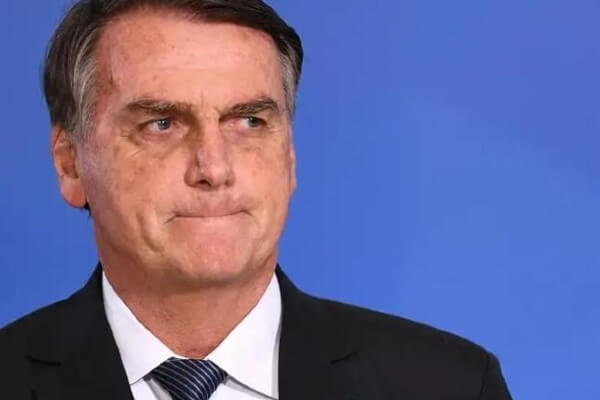 Condenações-do-TSE-tiram-Bolsonaro-e-Braga-Netto-de-eleições-até-2030