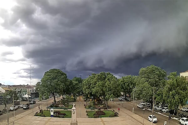 Ano-Novo-será-recebido-com-chuva-e-calor-em-todo-Estado