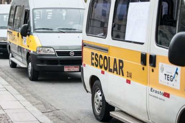 Motorista de van escolar é preso por estuprar crianças de 5 e 7 anos em MT