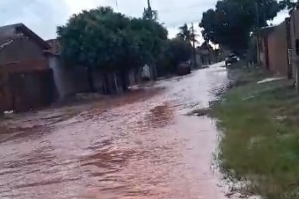 Cáceres-deve-ter-semana-de-chuvas-intensas-diz-instituto