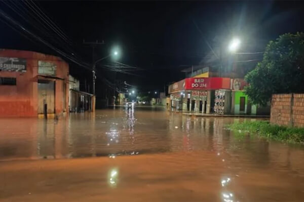 Cáceres-permanece-em-Alerta-Total-após-enchente