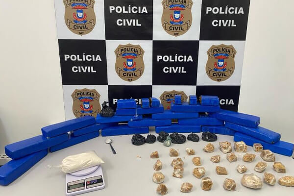 Homem-é-preso-com-20-quilos-de-drogas-em-Cáceres