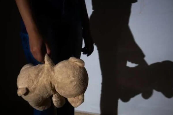 Vizinho- religioso-é-flagrado-fazendo-sexo-oral-em-criança-em-MT