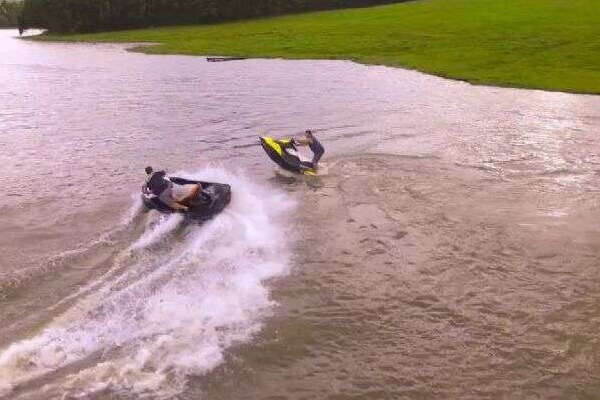 Marinha-investiga-acidente-com-jet-ski-e-lancha-no-Rio-Paraguai-em-Cáceres