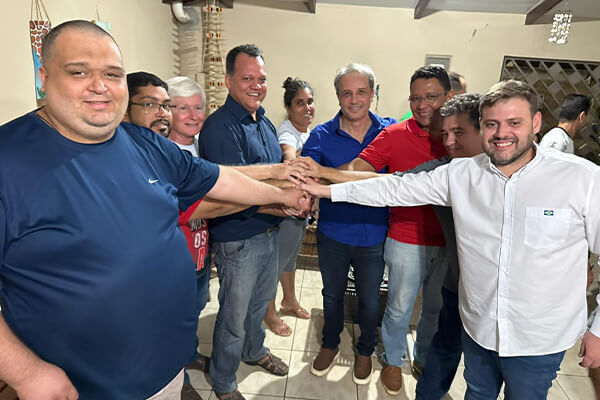 James-Cabral-se-alia-a-Sergio-Arruda-na-disputa-pela-Prefeitura-de-Cáceres