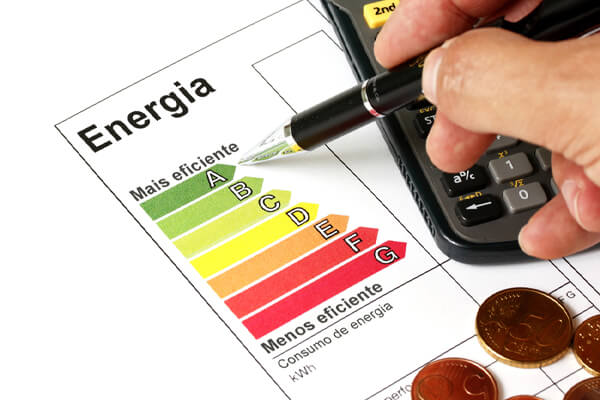 Aprenda-a-Economizar-na-Conta-de-Luz-Agora-1