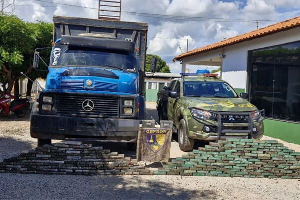 Gefron-apreende-216-quilos-de-entorpecentes-em-Cáceres