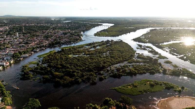 Cheia-histórica-em-2025-transforma-Cáceres-e-revive-o-esplendor-do-Pantanal-2