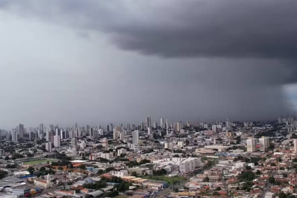 Mato-Grosso-pode-ter-chuvas-intensas-com-ventos-de-até