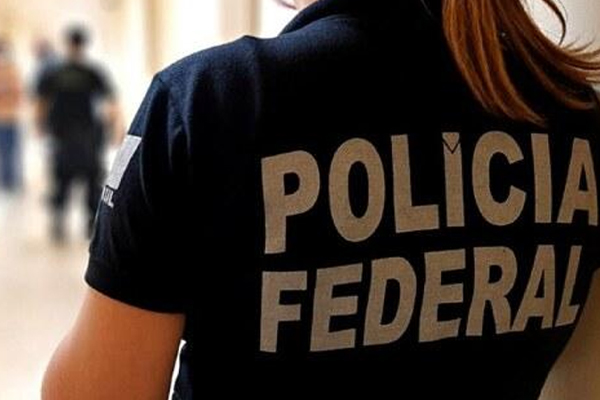 Mãe fotografa filho sendo abusado e compartilha na internet em Cáceres