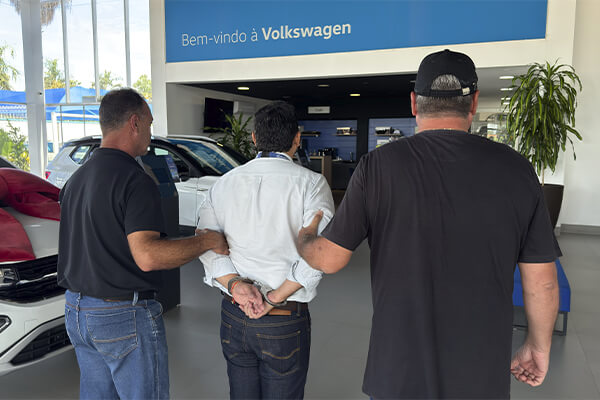 OPERAÇÃO-LIMPA-PATIO-GERENTE-DA-VOLKSWAGEN-É-PRESO