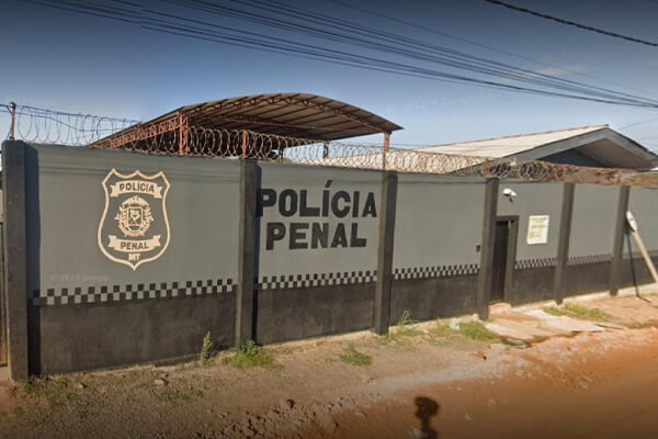 Detento-é-espancado-e-quase-morto-por-colegas-de-cela-em-cadeia