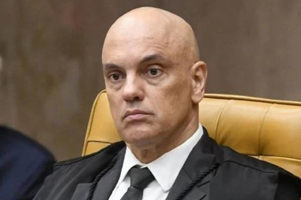Alexandre de Moraes nega prisão, mas mantém tornozeleira eletrônica em moradora de MT