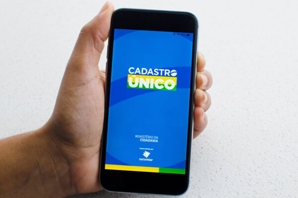 Benefício-de-R$-300-é-liberado-para-inscritos-no-CadÚnico