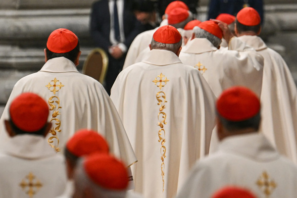 Conclave 133 cardeais eleitores estão em Roma para escolher o próximo papa
