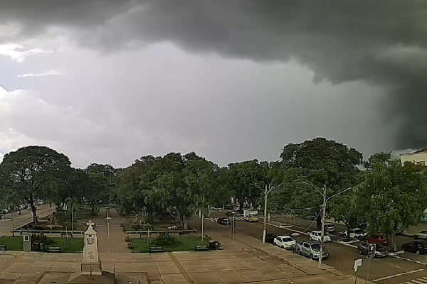Inmet-alerta-para-chuvas-intensas-em-MT-antes-da-chegada
