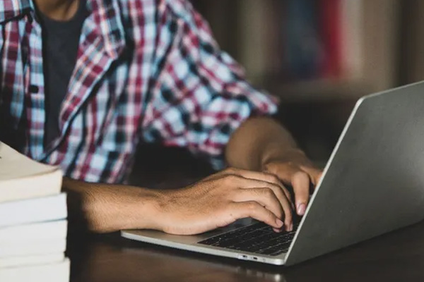 MEC proíbe educação à distância em Direito e outras graduações Confira!