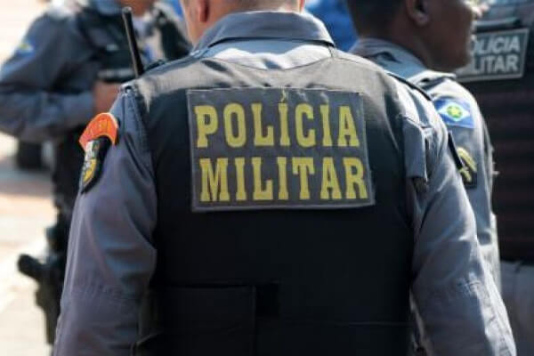 Neto-ameaça-matar-avô-ataca-PMs-com-faca-e-acaba-morto-em-MT
